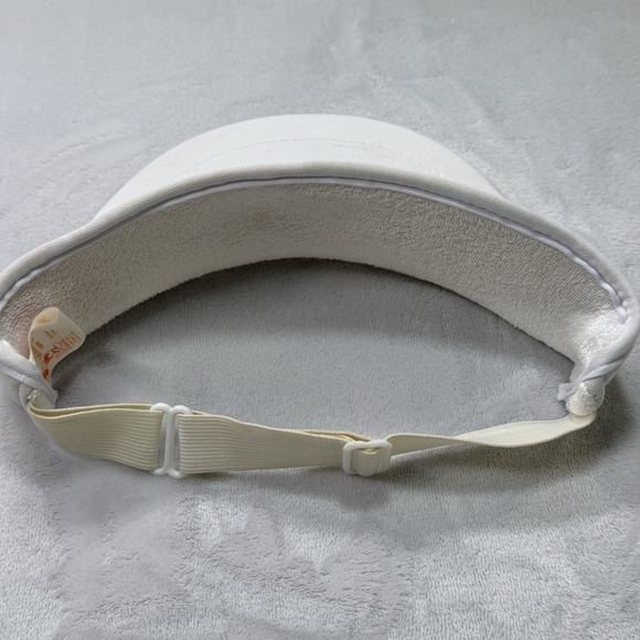 Vintage Disney Mickey Mouse Visor Hat Walt Disney Company Fresh Caps - Picture 4 of 7